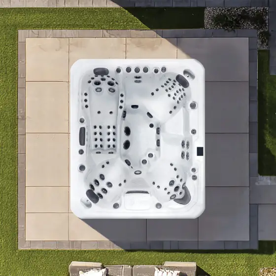Maximus hot tub from the Premium line, seen from above